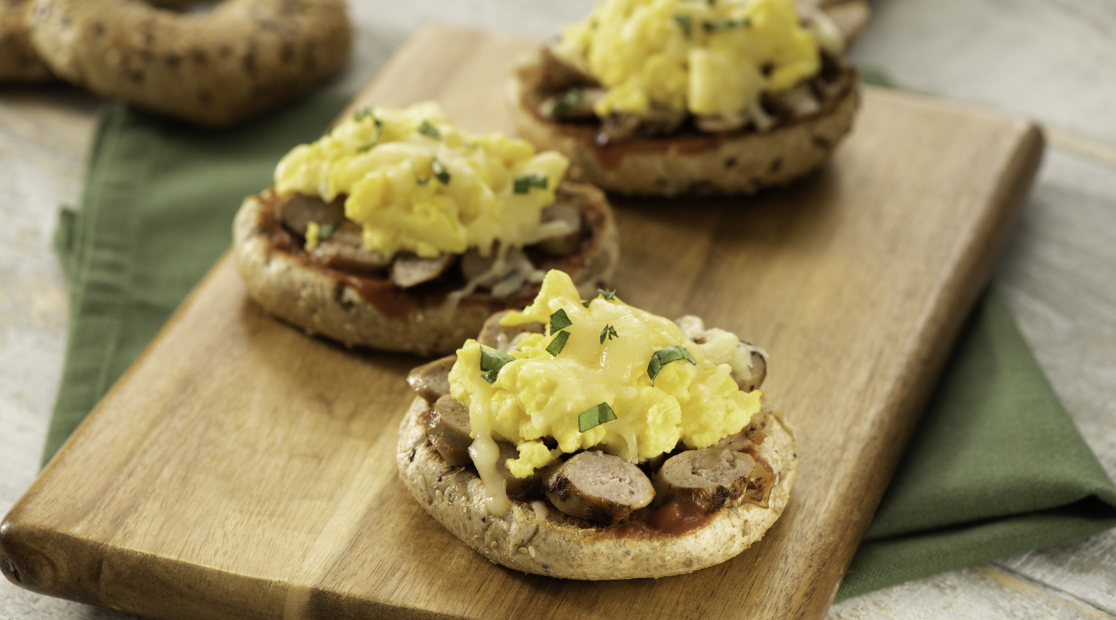 Sausage and Egg Breakfast Pizza Bagels